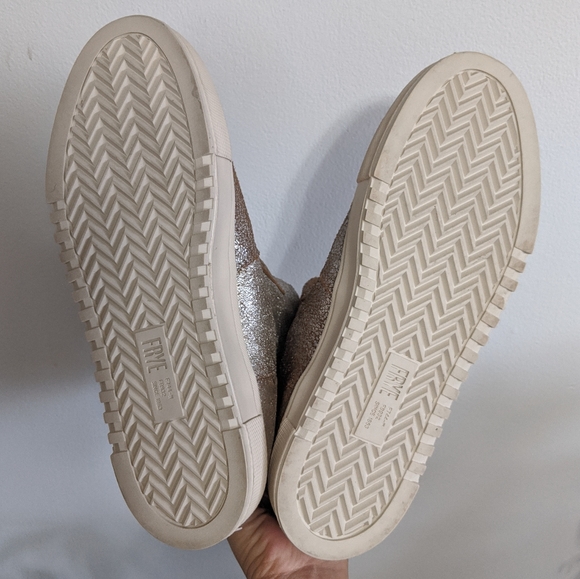 Frye Gia Lug Zip Bootie Silver Multi 9.5 - Picture 8 of 8